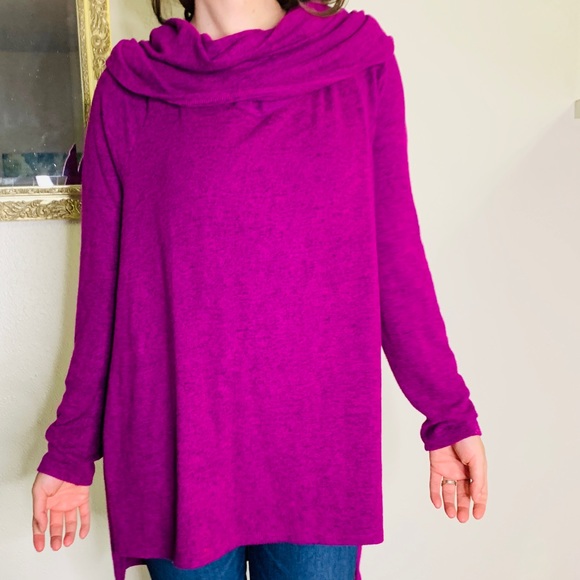 SOLD Gibson cozy convertible neckline sweater - Picture 2 of 5